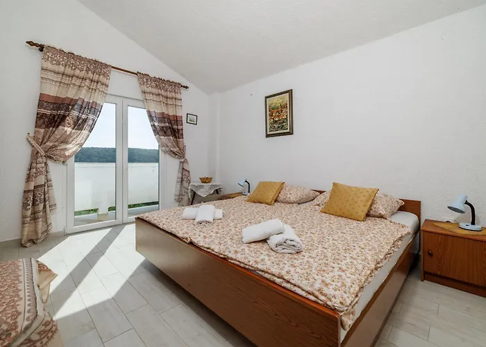 Davorka Apartment *
